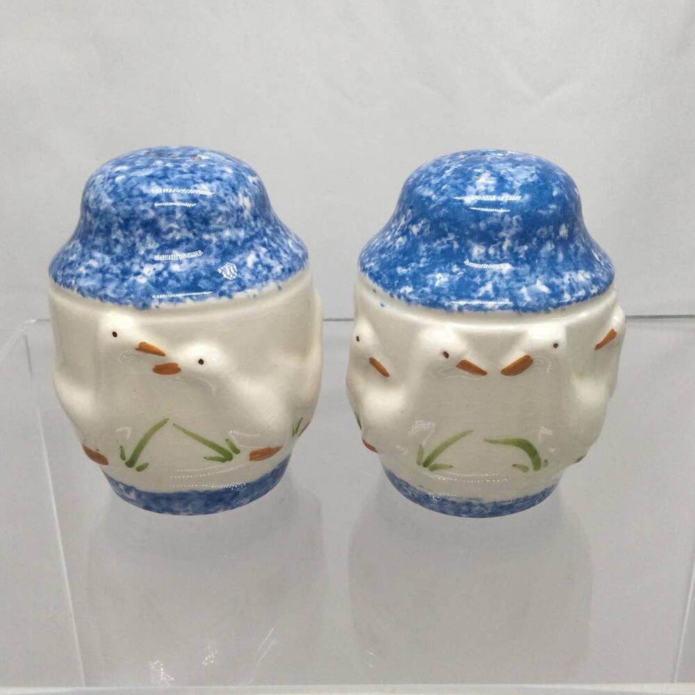 Los Angeles Blue Stipple Duck Salt and Pepper Shaker Set